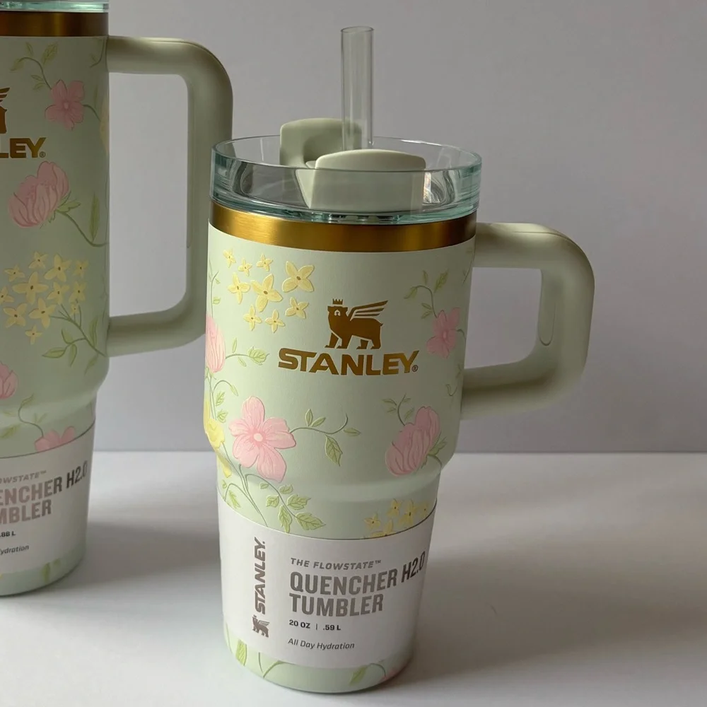 20oz Stanley quencher tumbler Easter cup - SPRING BLOSSOMS pastel floral 2026 - Picture 2 of 3